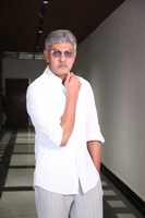 Jagapathi Babu Proves Age is just a Number With His Latest Look